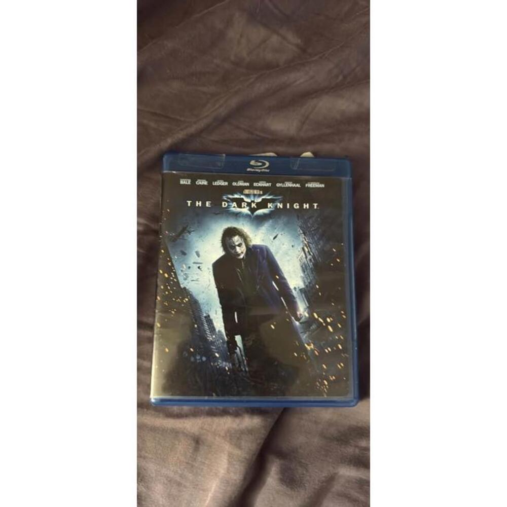 The Dark‎ Knight Blu-ray with Digital Copy DVD